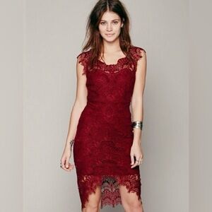 Free People 🟣 Intimately GUC Size XS lace slip dress